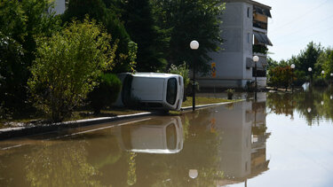 Λάρισα: Δραματικές εικόνες στις Εργατικές Κατοικίες Γιάννουλης