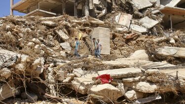 Κακοκαιρία Daniel στη Λιβύη: Δεν σβήνουν οι ελπίδες για επιζώντες κατά τον Ερυθρό Σταυρό