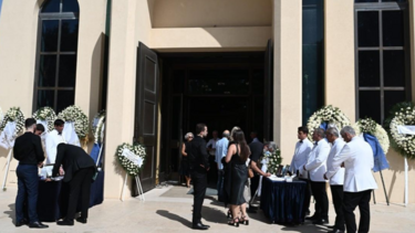 Σε κλίμα οδύνης το τελευταίο «αντίο» στα αδέλφια της ελληνικής αποστολής που σκοτώθηκαν στη Λιβύη