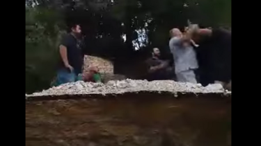 Χαμός με το χαστούκι του Μπέου σε πλημμυροπαθή - H απάντηση του δημάρχου και η αντίδραση Κασσελάκη