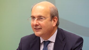 Χατζηδάκης για IRIS: Μηδέν προμήθειες για τους πολίτες, οι χαμηλότερες για τους ελεύθερους επαγγελματίες