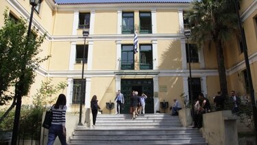 Ποινική δίωξη στον τραγουδιστή για ενδοοικογενειακή σωματική βλάβη