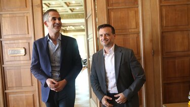 Επίθεση Μπακογιάννη σε Δούκα: Η Αθήνα δεν αντέχει δήμαρχο μερικής απασχόλησης