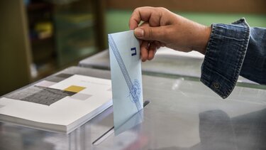 Δημοσκόπηση Opinion Poll: Προβάδισμα της ΝΔ - Δεύτερο το ΠΑΣΟΚ