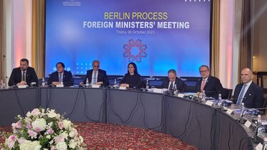 Στα Τίρανα ο Γ. Γεραπετρίτης για τη σύνοδο της "Διαδικασίας του Βερολίνου"