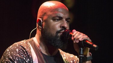 Ησαΐας Ματιάμπα: «Εάν ο γιος μου έλεγε ότι είναι ομοφυλόφιλος, θα ήμουν δίπλα του»