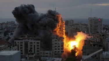 Το Ισραήλ βομβάρδισε το σημείο διέλευσης από τη Γάζα προς την Αίγυπτο τρεις φορές μέσα σε 24 ώρες