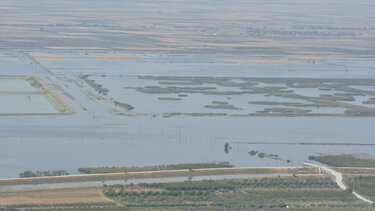 Λάρισα: Συλλαλητήριο με τρακτέρ από τους πλημμυροπαθείς αγρότες