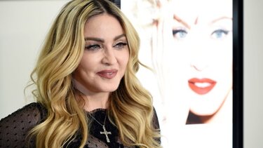 Έληξε απότομα η συναυλία της Madonna στο Λονδίνο