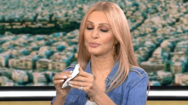 «Λύγισε» στον αέρα η Νατάσα Θεοδωρίδου: «Κάθε φορά που μιλάω για την οικογένειά μου συγκινούμαι»