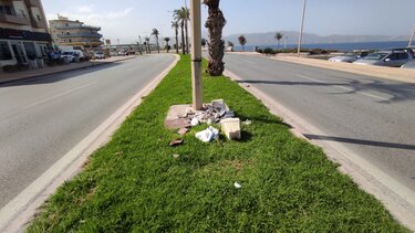 Γονείς του 17χρονου: Προσεύχονται κι ελπίζουν, έξω από την Εντατική