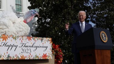 Ο Μπάιντεν... "ξαναχτύπησε": Μπέρδεψε την Τειλορ Σουίφτ με την Μπρίτνεϊ Σπίαρς