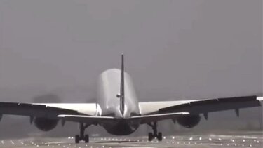 Aεροπλάνο προσγειώθηκε… 450 χιλιόμετρα μακριά από τον προορισμό του – «Συγγνώμη για την παρεξήγηση»