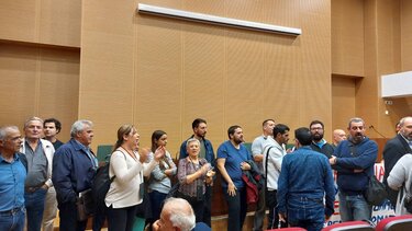 Δημοτικό Συμβούλιο Ηρακλείου: Αντεγκλήσεις, συνθήματα, "βολές" και... διακοπή! Δείτε βίντεο