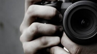 Πάτρα: Συνελήφθη γιατί φωτογράφιζε ανήλικη σε λεωφορείο