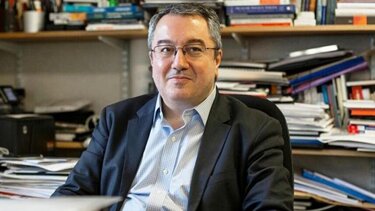 Επίτιμος διδάκτορας της Ιατρικής Σχολής του ΑΠΘ ο Ηλίας Μόσιαλος