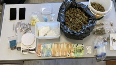 Μεγάλη αστυνομική επιχείρηση για ναρκωτικά στα Χανιά - 4 συλλήψεις