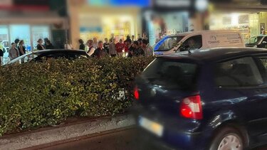 Πακιστανοί έκλεισαν διαμαρτυρόμενοι την 62 Μαρτύρων για μισή ώρα!