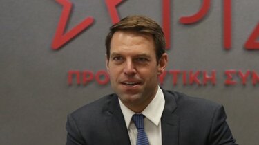 Κασσελάκης: "Πρωθυπουργός της κωλοτούμπας ο Κυριάκος Μητσοτάκης"