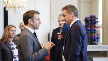 Συνάντηση Μητσοτάκη – Μακρόν: Στο επίκεντρο η ανθρωπιστική βοήθεια στη Γάζα και οι ελληνογαλλικές σχέσεις