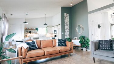 Ακίνητα: Εκτοξεύονται φοιτητικά ενοίκια και εξοχικά - Αλλάζει πρόσωπο και... αγοραστές η ελληνική αγορά κατοικίας