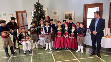 Τα… έψαλλαν στον Δήμαρχο Χανίων