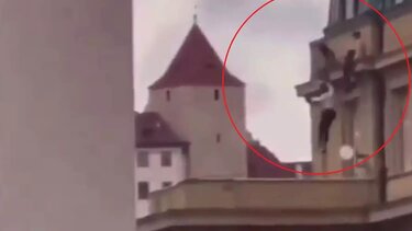 Μακελειό στην Πράγα: Φοιτητές πηδούν από τα παράθυρα για να σωθούν από τα πυρά του 24χρονου!