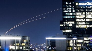 Χαμάς: Μπαράζ πυραύλων κατά του Τελ Αβίβ