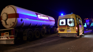 Λάρισα: Σύγκρουση βυτιοφόρου με ΙΧ - Νεκρός ένας άνδρας