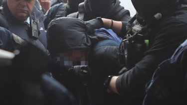 Επεισόδια στου Ρέντη: Προφυλακίστηκε ο 18χρονος για τη δολοφονική επίθεση στον αστυνομικό