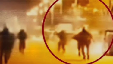 Ρέντη: Ταυτοποιήθηκε DNA του αδερφού του 18χρονου που τραυμάτισε αστυνομικό με φωτοβολίδα