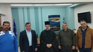 "Να εκπληρωθούν τα οράματα της κοινωνίας" - Αγιασμός στο Δημαρχείο Αγίου Νικολάου