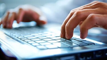 Θύμα απάτης ταξίδεψε πάνω από 700 χιλιόμετρα για να παντρευτεί μία... παντρεμένη