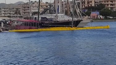 Βυθίστηκε ιστιοφόρο στη μαρίνα Αγίου Νικολάου