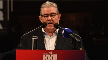 Συγχαρητήρια Κουτσούμπα στον Μίλτο Τεντόγλου