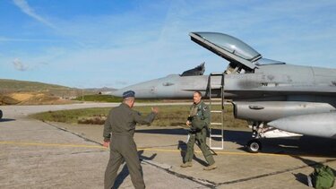 Από την Κρήτη στη Λήμνο με F-16 ο Αρχηγός ΓΕΑ