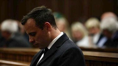 Ελεύθερος o Πιστόριους 11 χρόνια μετά τη δολοφονία της συντρόφου του