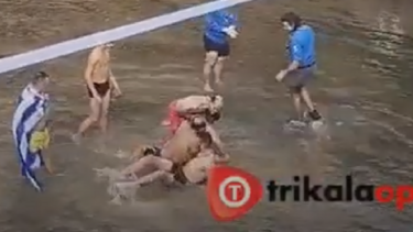 "Πιάστηκαν στα χέρια" για τον σταυρό!