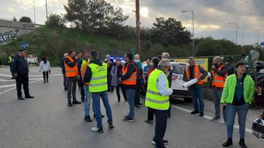 Συμβολικός αποκλεισμός του ΒΟΑΚ στον κόμβο Σπηλίου 