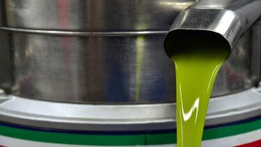 Αυτά είναι τα στοιχεία που οδήγησαν στην εξιχνίαση της κλοπής του ελαιολάδου