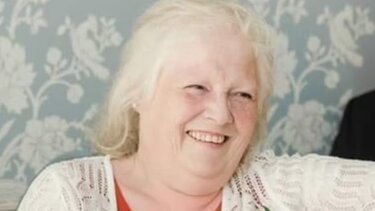 Σκυλιά επιτέθηκαν και σκότωσαν 68χρονη μπροστά στα μάτια του εγγονού της