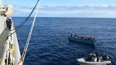 Συναγερμός στο Λιμενικό - Επιχείρηση για μεγάλο αριθμό μεταναστών νότια της Γαύδου 