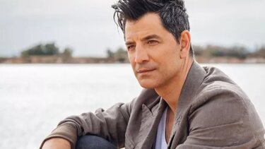 Η απάντηση του Σάκη Ρουβά στον Γιώργο Νταλάρα για το "Άξιον εστί"