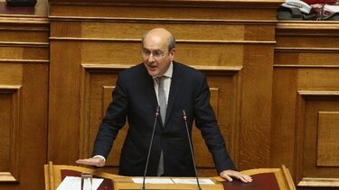 Χατζηδάκης: «Η μείωση των φόρων έχει κινητροδοτήσει την ανάπτυξη, και μέσω της ανάπτυξης έχουμε παραπάνω έσοδα»