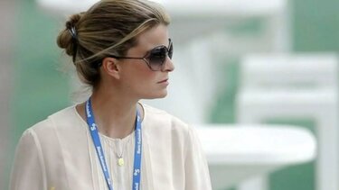 Η Αθηνά Ωνάση χάνει την αμύθητη περιουσία της - Τα λάθη της «χρυσής» κληρονόμου που κόστισαν ακριβά