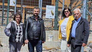 Επίσκεψη Κοκολάκη στον κλωβό φιλοξενίας και εγκλιματισμού γυπών και άλλων ειδών ορνιθοπανίδας