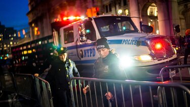 Νέα Υόρκη: Πυροβόλησαν και σκότωσαν αστυνομικό που τους σταμάτησε για τροχονομικό έλεγχο