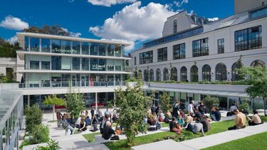 Γαλλία: Διευθυντής του Sciences Po παραιτήθηκε υπό το βάρος κατηγοριών για ενδοοικογενειακή βία