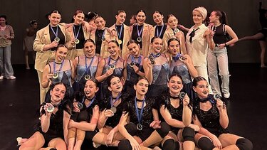 "Χρυσή" η Κρητική αποστολή στους Βαλκανικούς Αγώνες χορού