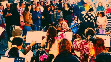 Στηρίζουν την κατάληψη Rosa Nera